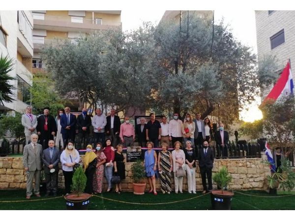 Homenaje a víctimas de explosión en Beirut con apertura del Solar Paraguay