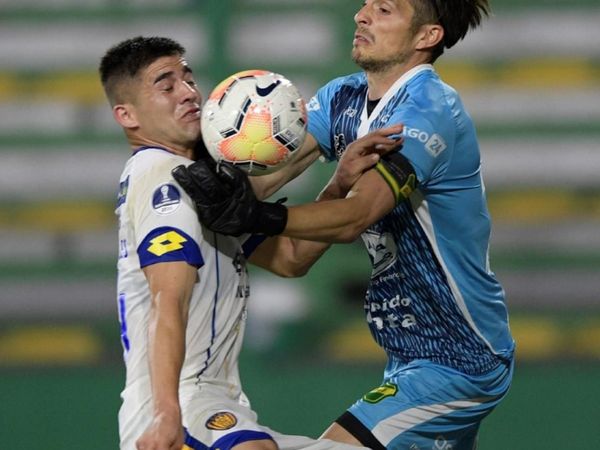 Se va con la frente en alto