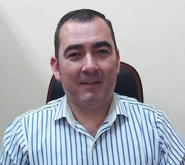 Abogado Luis Gallardo buscará la intendencia de Presidente Franco