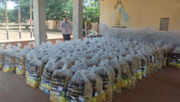 Continúa la entrega de kits de alimentos en escuelas de Abaí y 3 de Mayo - Noticiero Paraguay