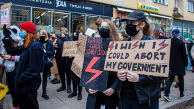 Polonia vincula los problemas de Covid con las protestas por el aborto