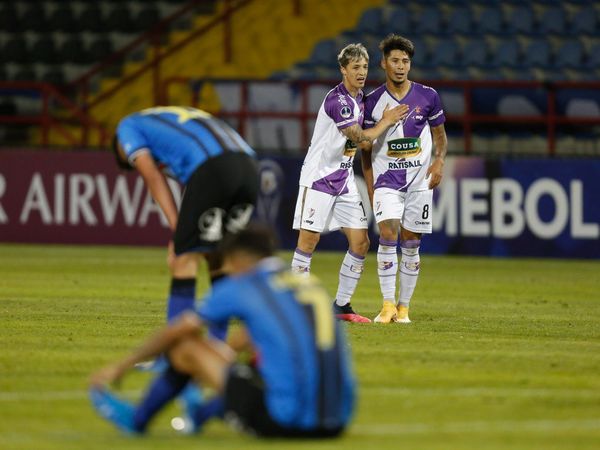 Fénix elimina al Huachipato de Gustavo Florentín