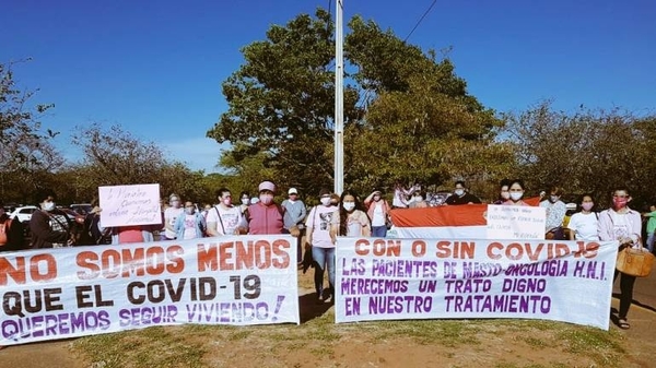 HOY / Calvario de pacientes con cáncer: Desalojadas, sin mamógrafo y sin turno para estudios por meses