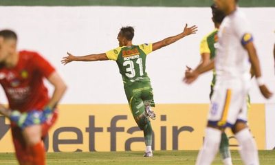 Dolorosa eliminación de Sportivo Luqueño ante Defensa y Justicia