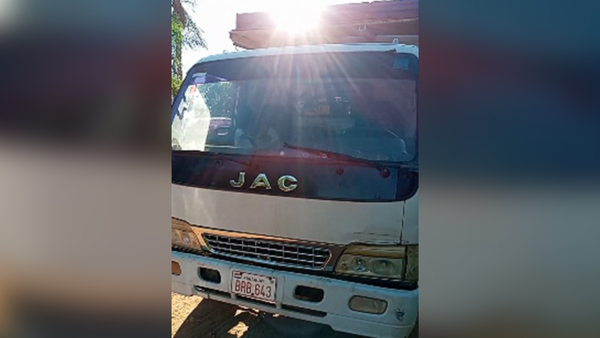 CAMIONERO OBLIGÓ A DOS AGENTES DE LA CAMINERA A PONERSE BOCA ABAJO E INTENTÓ MATARLOS