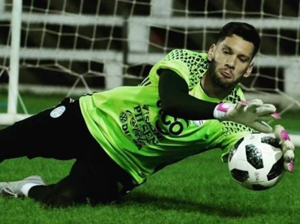 HOY / El coronavirus podría restarle un arquero a la selección nacional