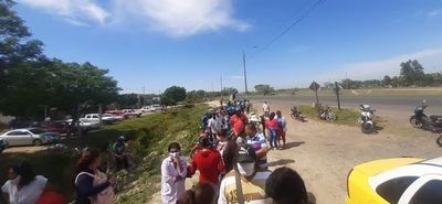 Venta de tarjetas se demoró dos horas porque “no funcionaba el sistema” - Nacionales - ABC Color