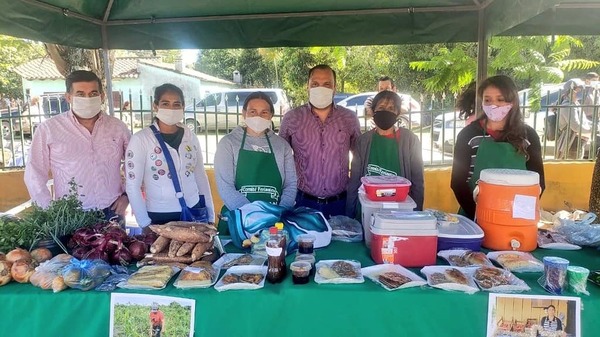 325 Familias reciben Tekoporã en San Juan del Ñeembucú - Noticiero Paraguay