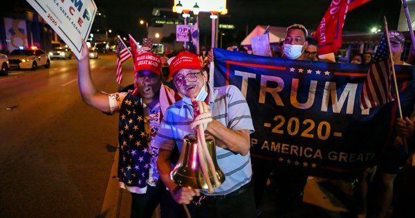 La Nación / Un gasto récord en la campaña electoral en EEUU, animado por donantes furiosos