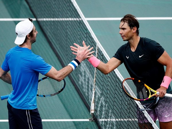 Nadal avanza a cuartos y se cita con Carreño