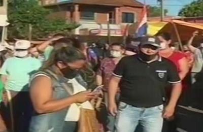 Paseros se manifiestan, anuncian cierre de puente. - C9N