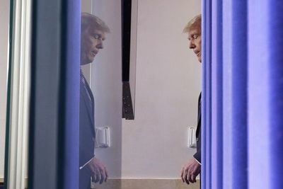 Trump sostiene que va a ganar a menos que le “roben” la elección - Mundo - ABC Color