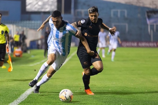 Independiente empata en Tucumán y saca pasaje a la siguiente etapa