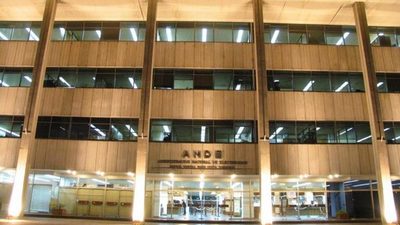 ANDE paga suma millonaria a firma sancionada