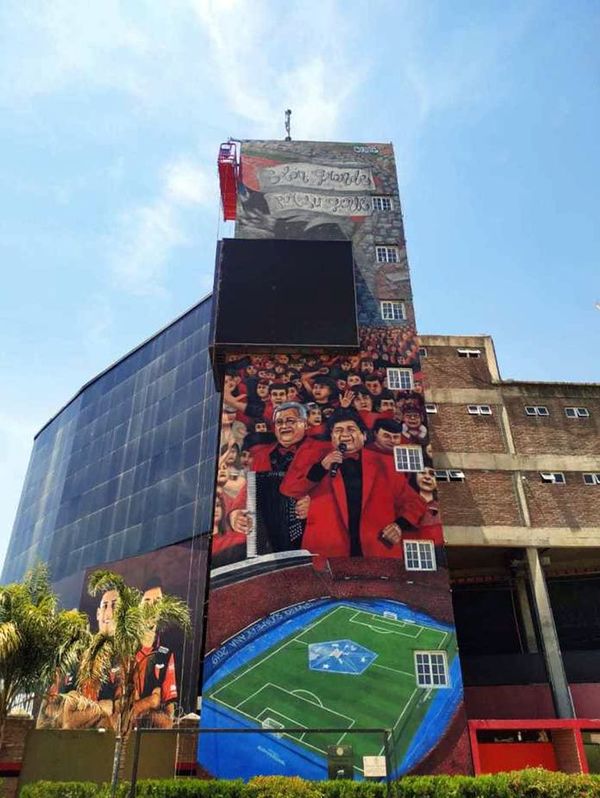 Mural de La Nueva Olla en el estadio de Colón - Polideportivo - ABC Color
