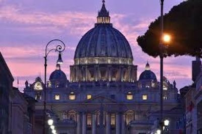 Tras escándalo por negociado, el Vaticano deja sin fondos a la Secretaría de Estado