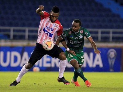 Un apagado Junior se mete en octavos