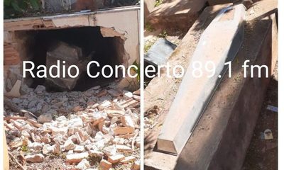 Profanan tumbas en Franco