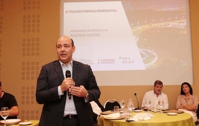 HOY / Agenda digital y red de fibra óptica: mucha plata pero cero resultados, cuestionan