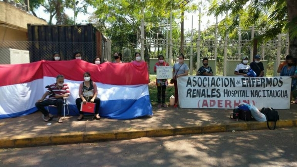 HOY / Pacientes renales de Itauguá hace meses no pueden recibir diálisis por falta de insumos