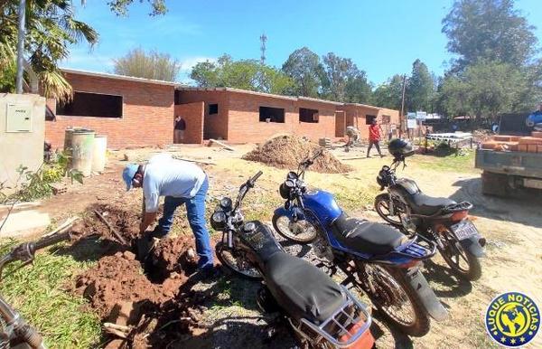 Conexiones clandestinas en Villa Hayes y dúplex de San Ber •