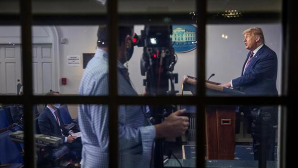 Hasta Fox News: Las televisoras estadounidenses cortan, y desmienten, el discurso de Trump por supuesto fraude electoral