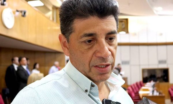 Senador «Ancho» Ramírez destaca liderazgo de Víctor Ríos en nuevo frente liberal