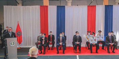 Condecoran a responsables de seguridad antiterrorista y a funcionario norteamericano