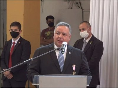 Para ministro de Inteligencia, "anarquistas" y "mediocres" intentaron quemar el Panteón