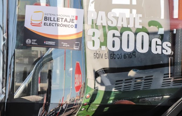 Abogada pide que sean usados efectivo y tarjetas para pagar pasajes del transporte público