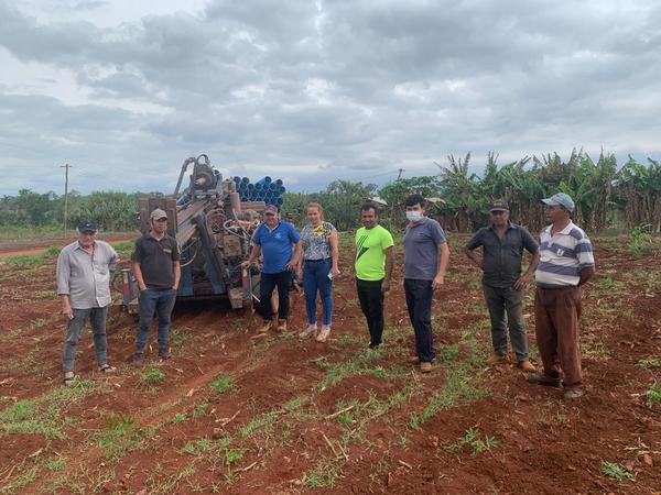 AGUA PARA LA COMUNIDAD PRAYONES PORVENIR DE SAN RAFAEL DEL PARANÁ
