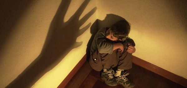 Imputada por maltratar a su hijo de 7 años - ABC en el Este - ABC Color