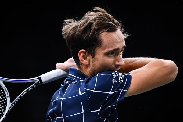 Diego Schwartzman cae ante Medvedev en cuartos de París - Tenis - ABC Color
