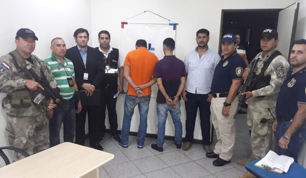 Migraciones expulsa a presuntos miembros de un grupo criminal - ADN Paraguayo
