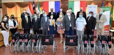 Itapúa: Taiwán dona más de 20 sillas de ruedas y equipos de bioseguridad | Noticias Paraguay