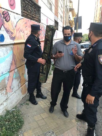Denuncian atropello a sede de la Caja de Jubilaciones de la Municipalidad de Asunción - Nacionales - ABC Color