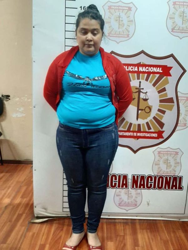 Arrestan a supuesta empleada infiel por robo con fallido plan para cubrirla - Nacionales - ABC Color