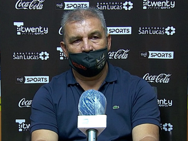Conferencia de prensa de Julio Doldán