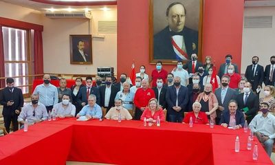 Convención colorada termina por romper Concordia y Alliana amenaza a Abdo Benítez