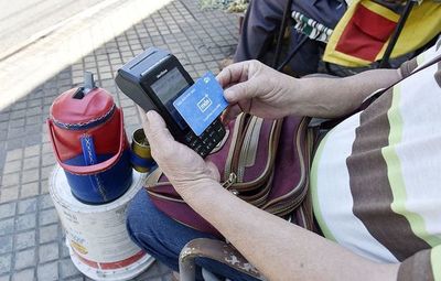 Representantes de Jaha y Más: 100.000 tarjetas están en manos de revendedores - Nacionales - ABC Color