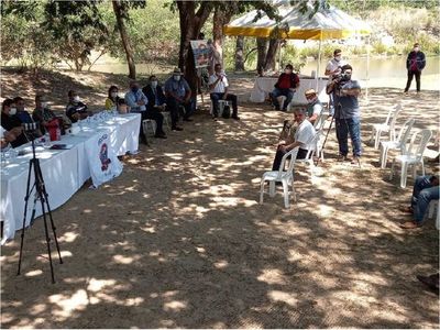 Preocupación por la mortandad de peces en el río Tebicuarymí