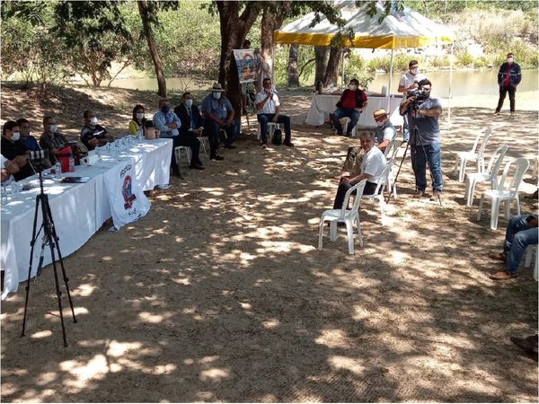 Preocupación por la mortandad de peces en el río Tebicuarymí