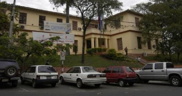 Confirman segundo pago de gratificación a funcionarios Salud Pública