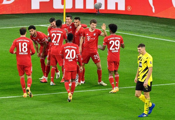 Bayern vence en un partidazo al Dortmund y es líder en Alemania