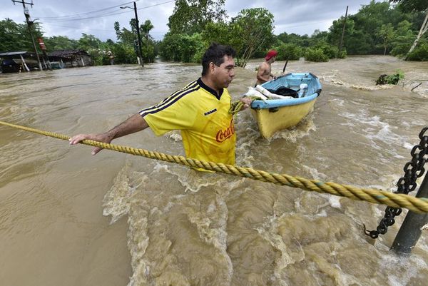 Al menos 21 muertos y 80.000 afectados por lluvias en el sureste de México - Mundo - ABC Color