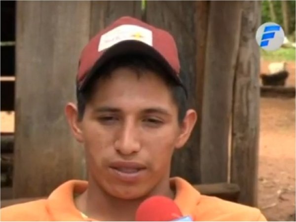 Adelio Mendoza pide un trabajo para estudiar y lamenta no recibir ayuda