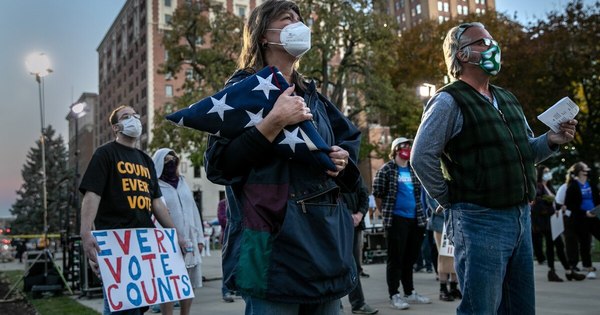 La Nación / Varios miles de manifestantes piden nuevas elecciones en Georgia