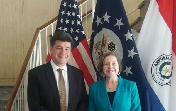 Efraín se declara el "Biden" paraguayo y va por su tercer intento presidencial - El Trueno