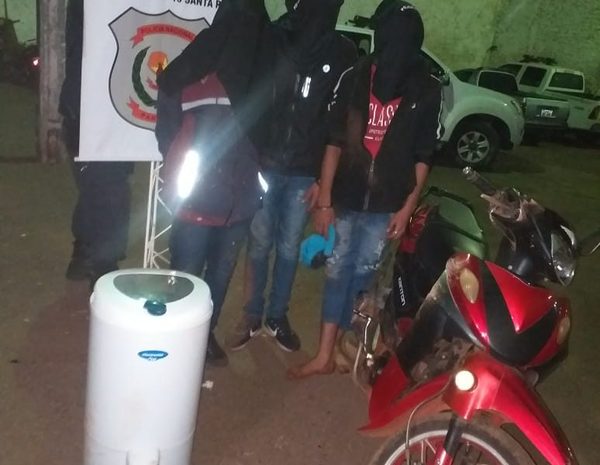 Detienen a tres adolescentes por hurto domiciliario