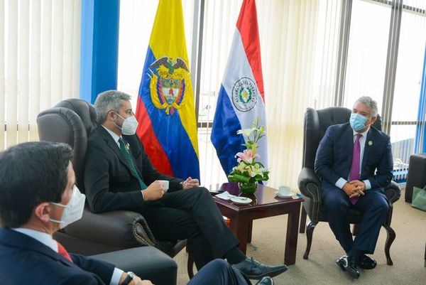 Mario Abdo se reúne con Duque y hablan de Prosur - Nacionales - ABC Color